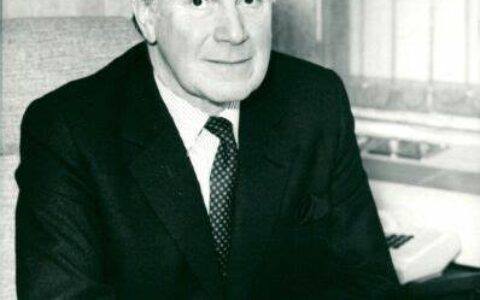 伊恩·特里斯旺